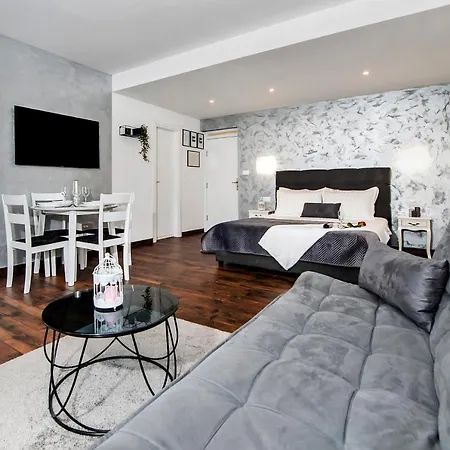 Deluxe A&a Apartman