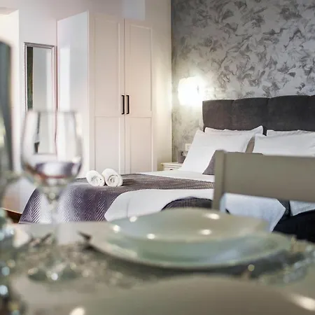 Apartment Deluxe A&a *